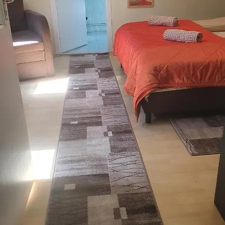 Apartment Ruttkai Vendeghaz *