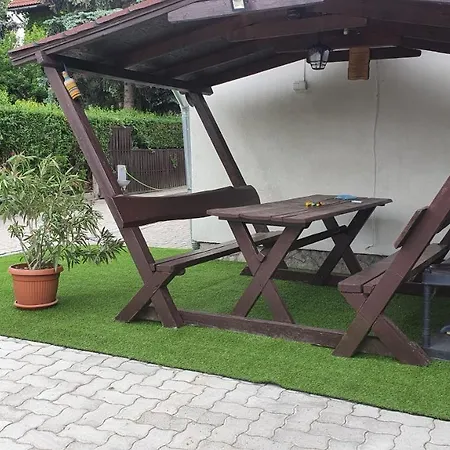 아파트 Ruttkai Vendeghaz Székesfehérvár