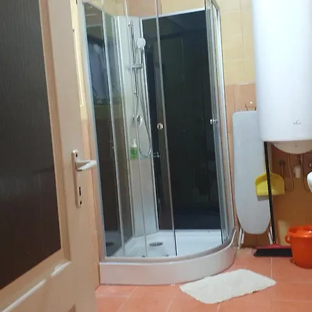 Ruttkai Vendeghaz * Szekesfehervar