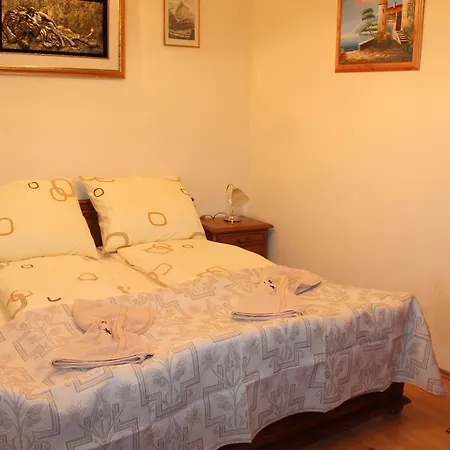 Ruttkai Vendeghaz 아파트 Székesfehérvár