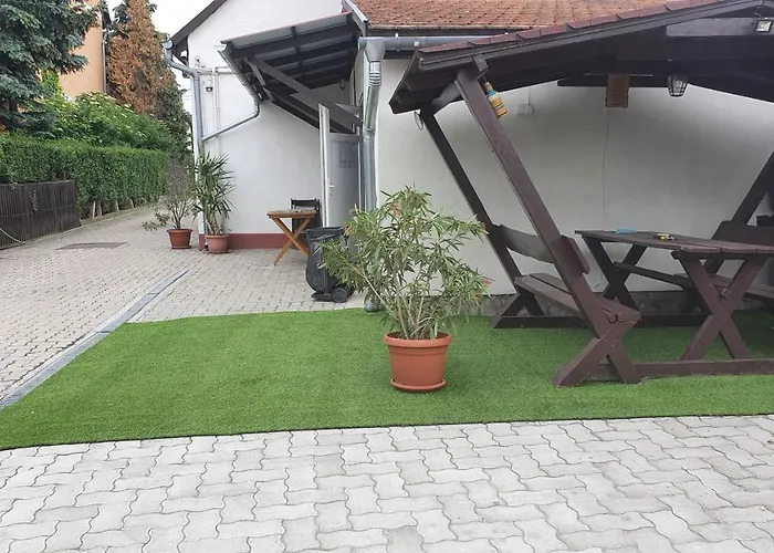 Daire Ruttkai Vendeghaz İstolni Belgrad